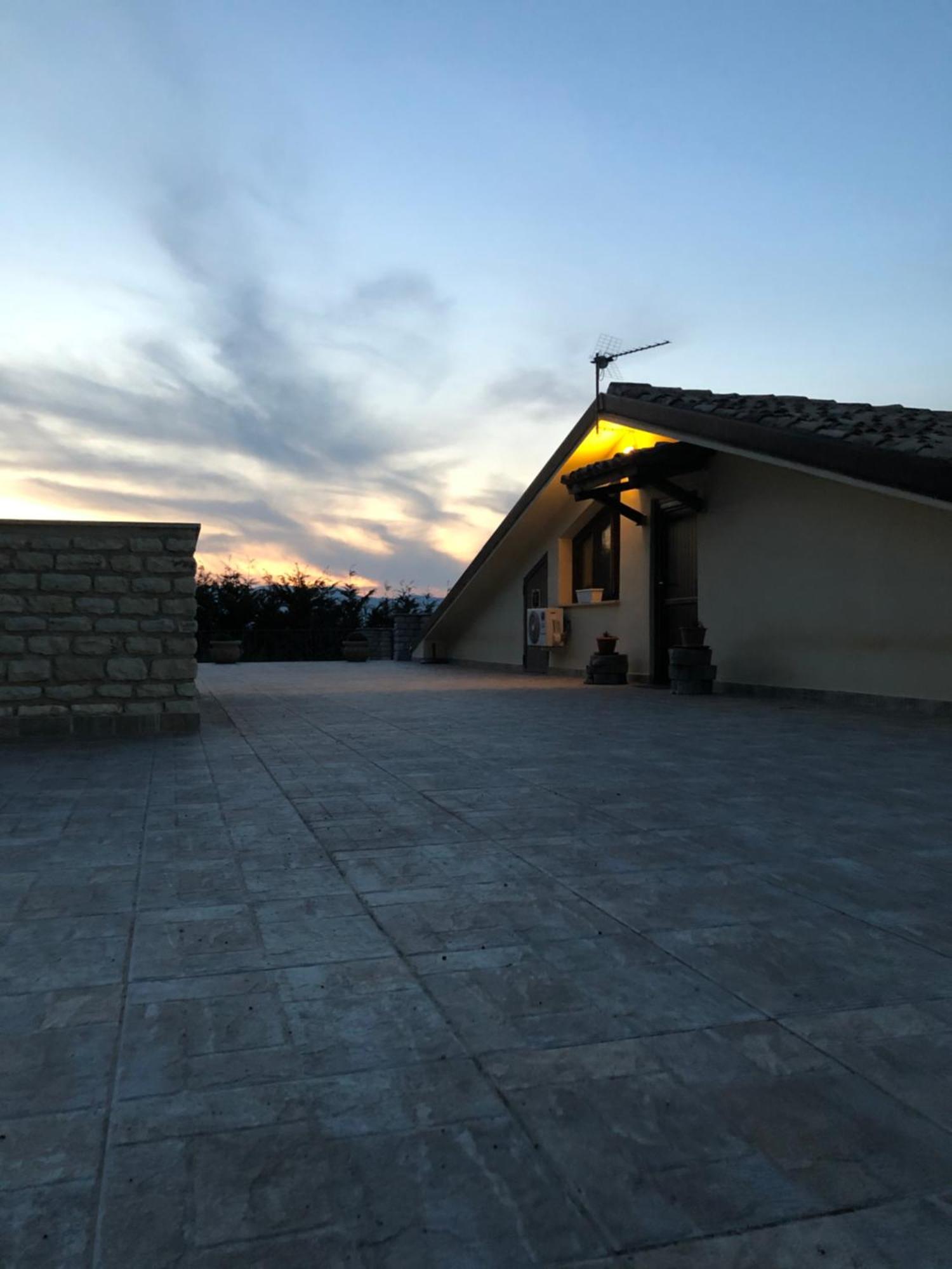 Agriturismo Serra Moneta Santo Stefano Quisquina Exterior foto